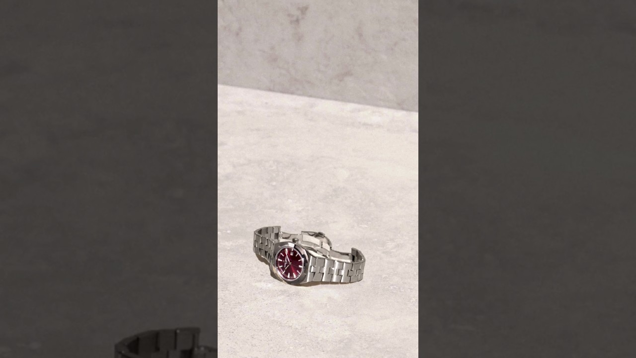 Vacheron Constantin Adds a Deep Red 34.5mm Overseas in Steel